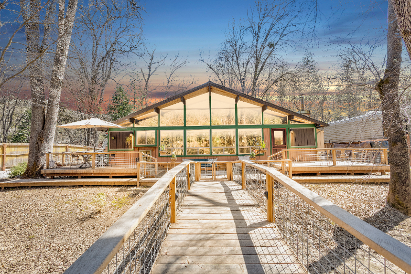 Sonora House: 21593 Crystal Falls Drive