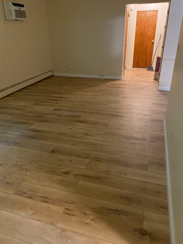 WARREN Apartment: 2821 Parkman Rd