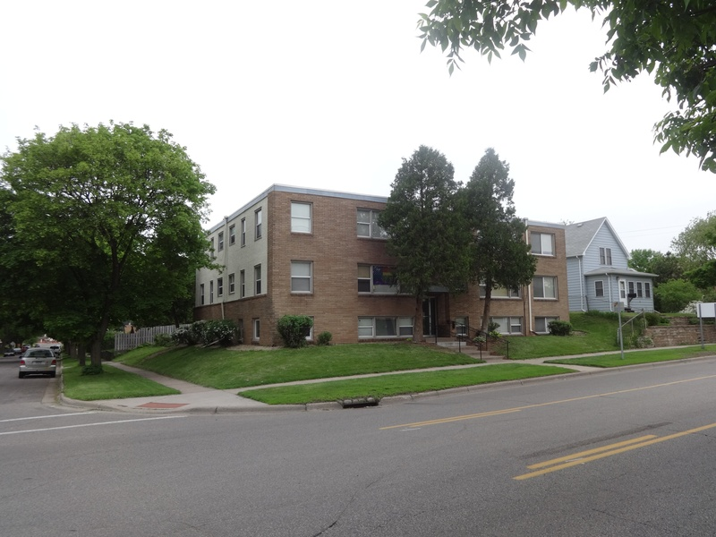 Saint Paul Multiplex: 903 Oakdale Ave