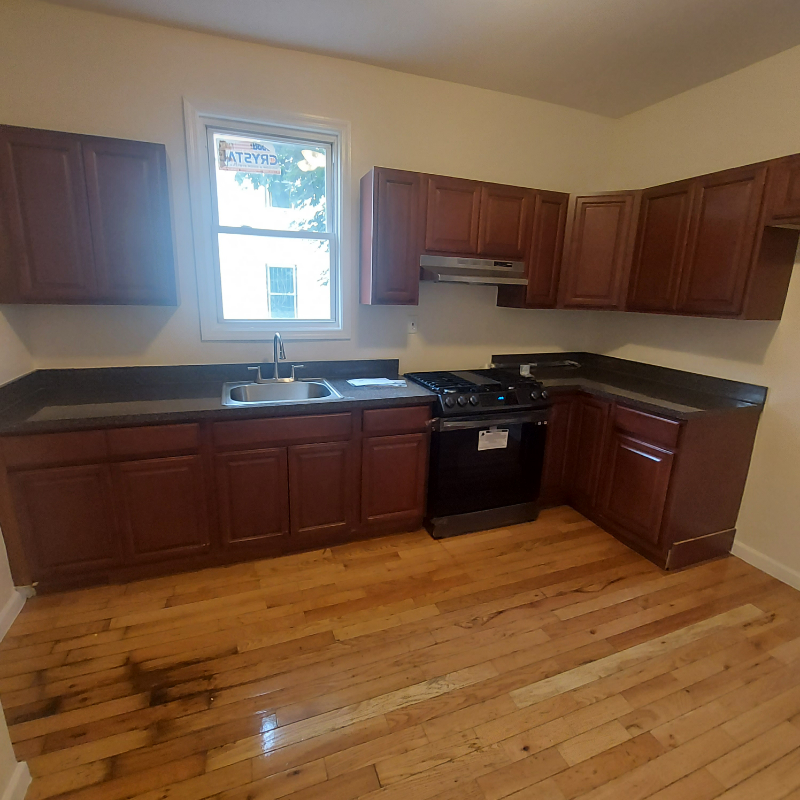 Newark Multiplex: 527 13th Ave