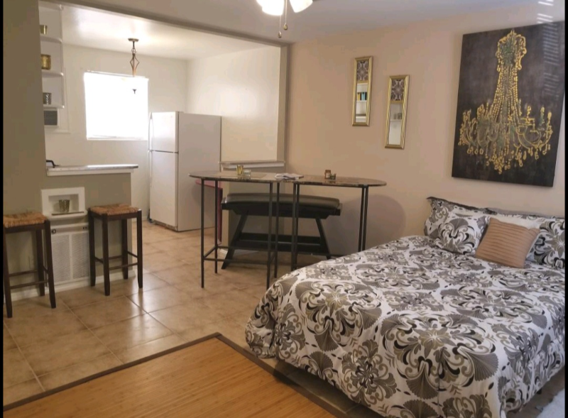 Jacksonville Apartment: 911 Riviera St.