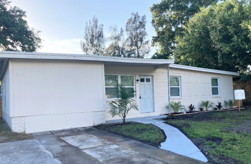 Tampa House: 4925 S 83rd St.