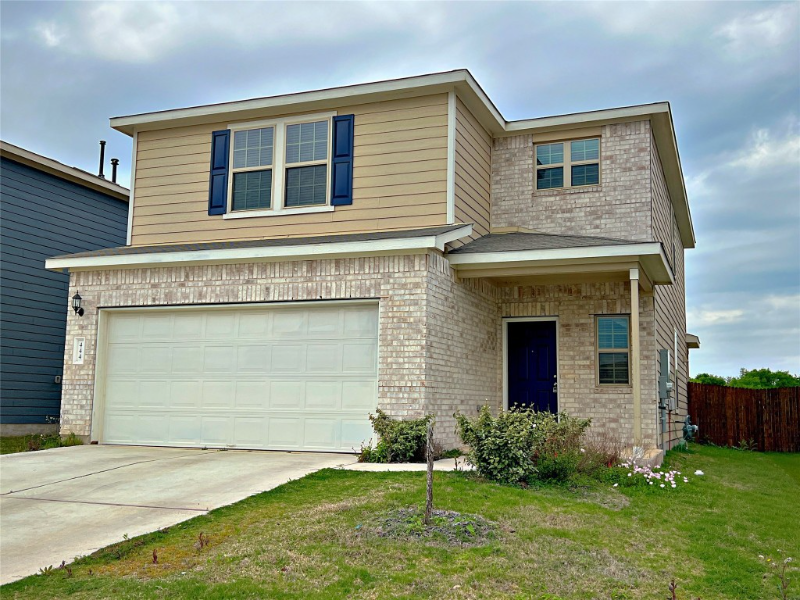 Georgetown House: 444 English Oak St