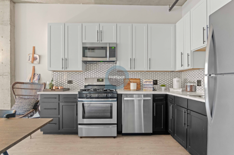 Chicago Apartment: 1400 S State St