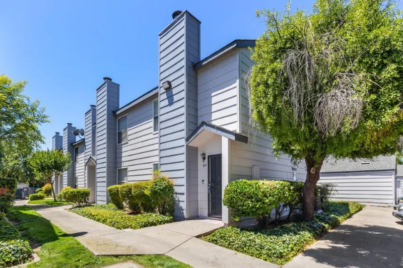 Sacramento Condo: 8236 Center Pkwy