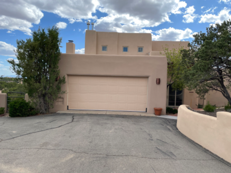 Santa Fe House: 4 Old Agua Fria Rd E