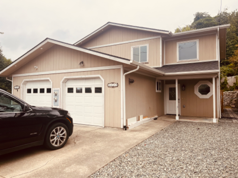 North Bend House: 2125 Hamilton street