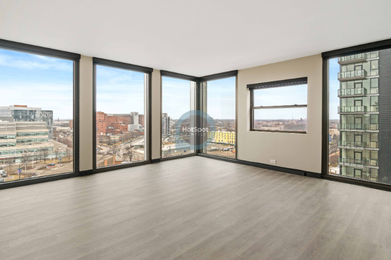 Chicago Apartment: 1920 W Ogden Ave