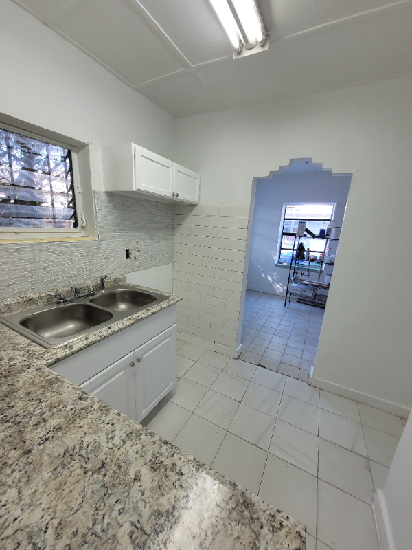 Miami House: 1068 n w 31 st