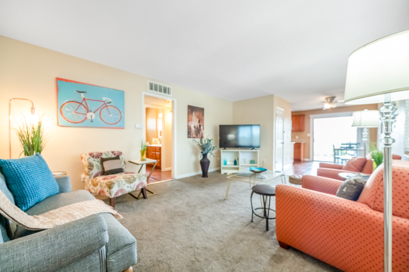 Visalia Apartment: 718 N Floral St