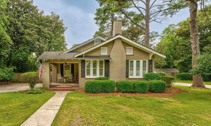 Florence House: 401 S Franklin Drive