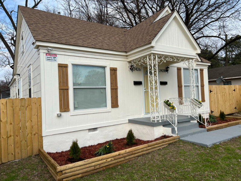 Memphis Townhome: 2426 Lamar Circle
