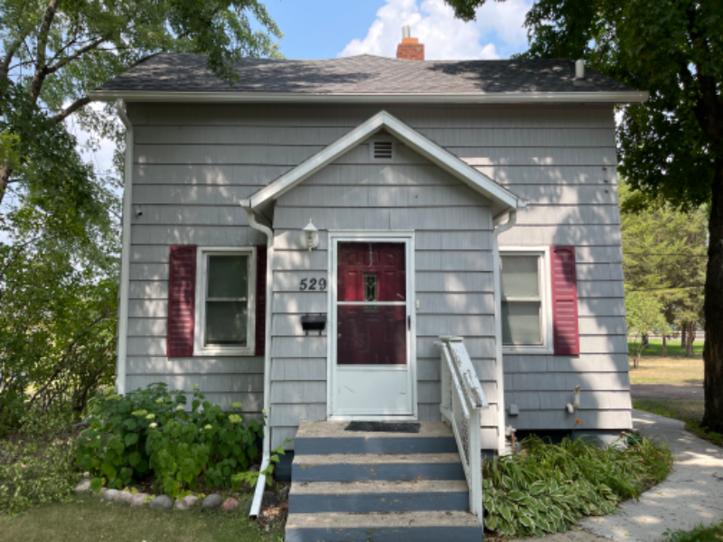 Saint Cloud House: 529 2nd Street SE