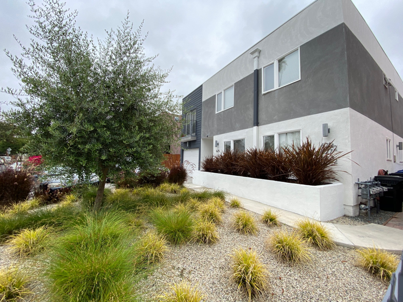 Los Angeles Multiplex: 627 N Mariposa Ave