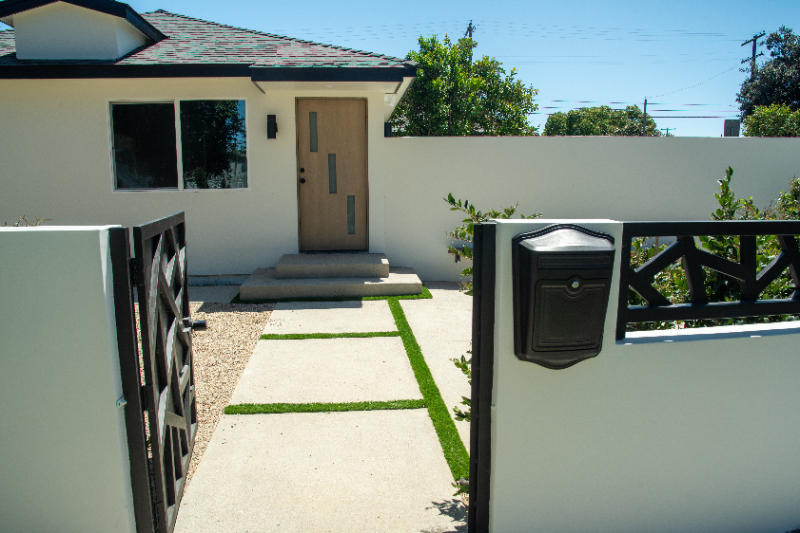 Inglewood House: 3362 W Imperial Hwy