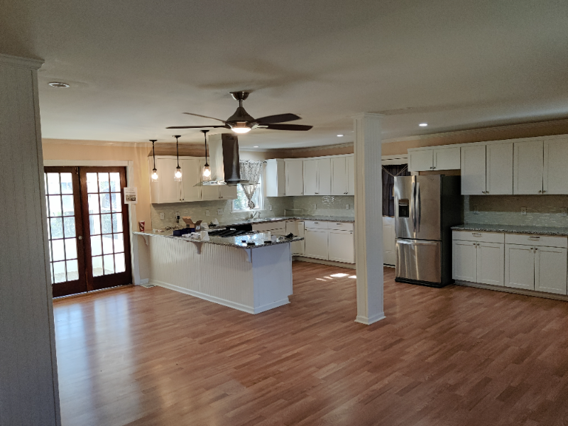 Greenville House: 18 N Garden Cir