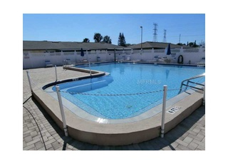 Clearwater Townhome: 24862 us hwy 19n