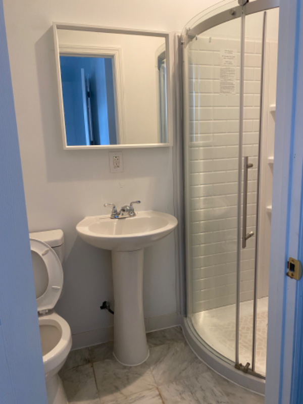 Philadelphia House: 14 n 42nd st