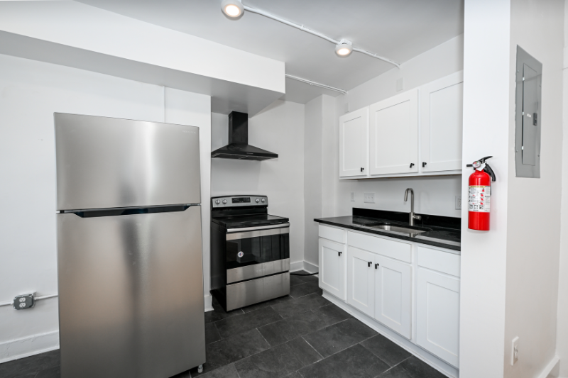 Cleveland Apartment: 1384 W 83rd St