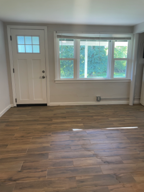 Braddock Heights Multiplex: 6831 Maryland Ave #C