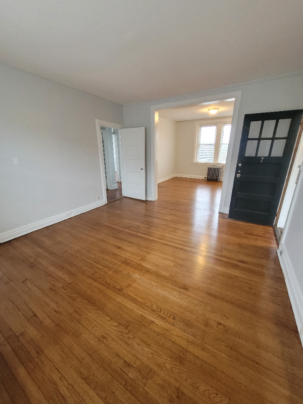 Norfolk Apartment: 1611 Hampton Blvd