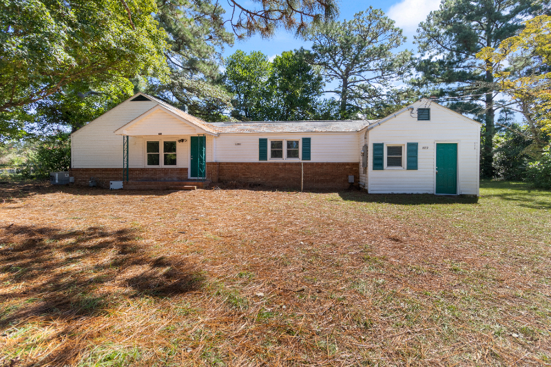 Fayetteville House: 3915 Glenridge Rd
