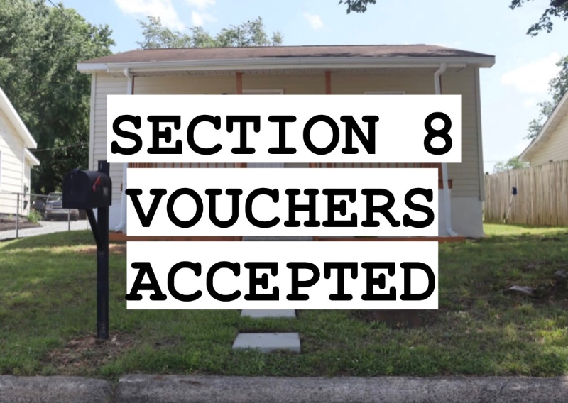 Burlington House: 1012 Elm St