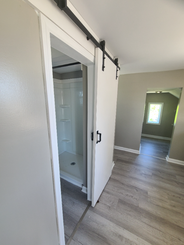 Newark Apartment: 32 Forry st apt c