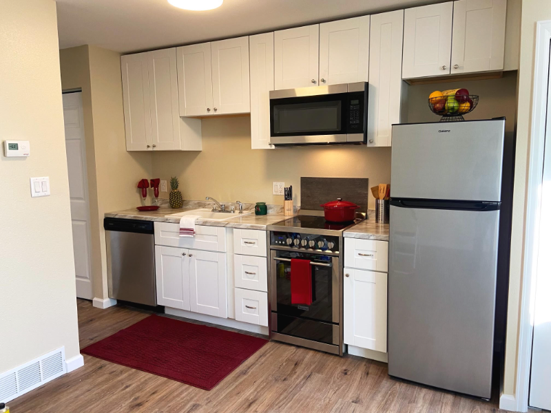 Lamar Apartment: 810 Yucca Drive