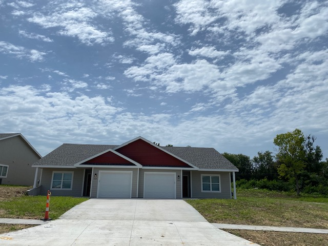 Topeka Other: 3225 SW Clare St