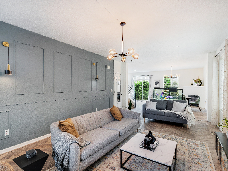 Ridgefield House: 17115 Northeast 13th Place