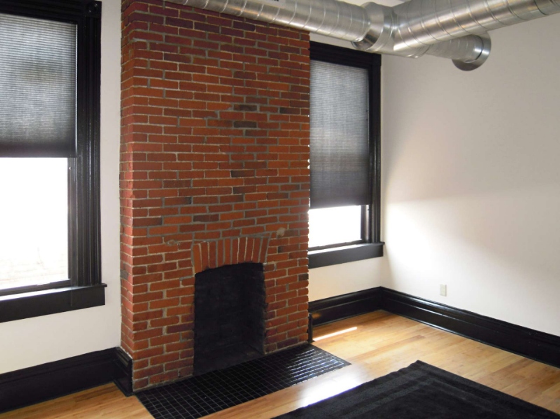 Pittsburgh Apartment: 2012 East Carson Street