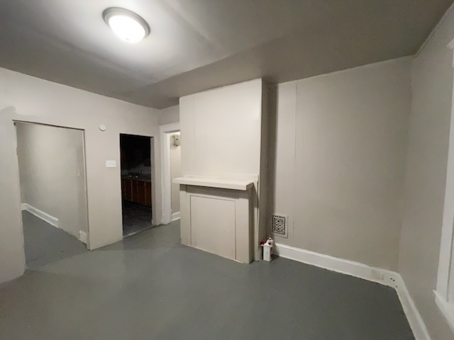 Cleveland Apartment: 563 E 118