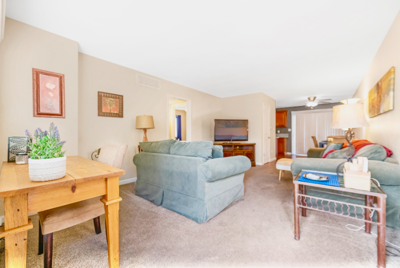 Visalia Apartment: 718 N Floral St