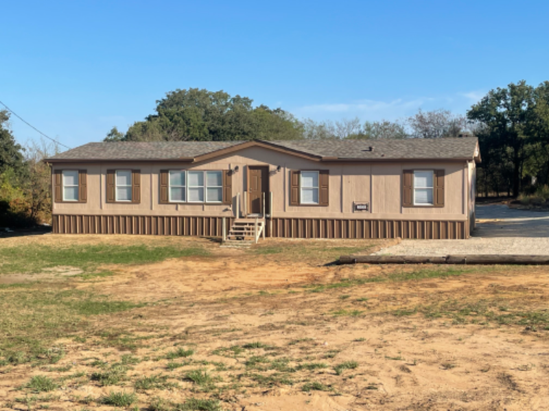 Springtown House: 3400 hwy 199