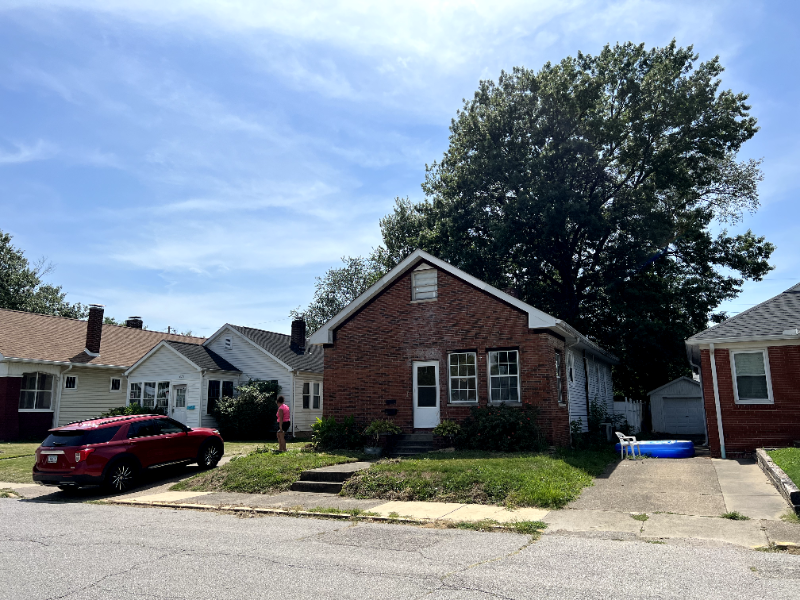 Evansville House: 621 S Rotherwood Av