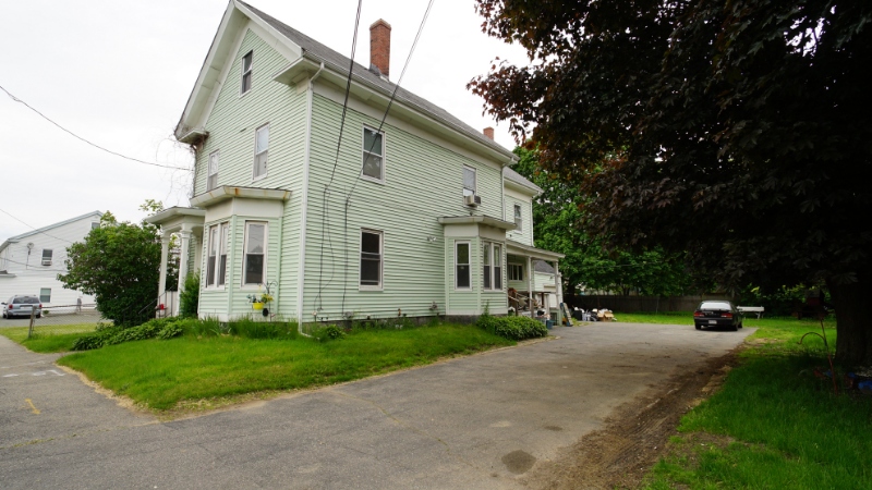 Danvers Apartment: 6 Water St Fl 1