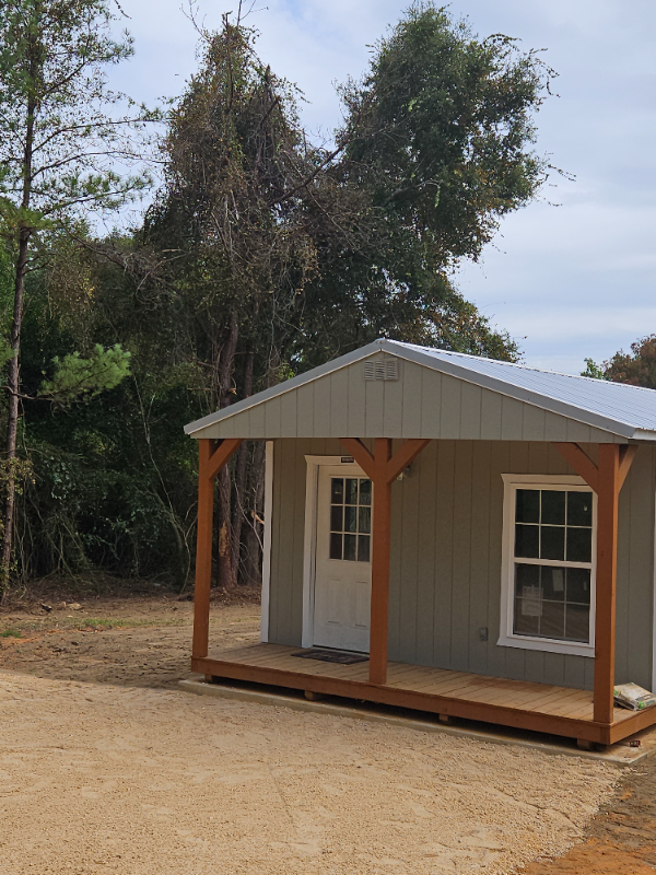 Century House: 910 Backwoods Rd