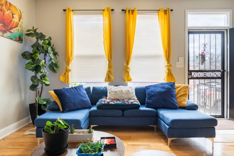 Baltimore Townhome: 1524 E Fairmount ave