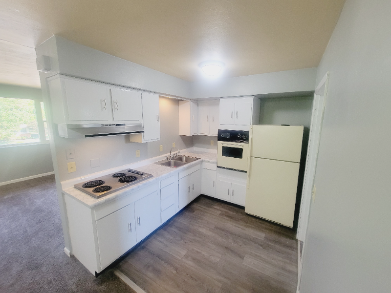 Middletown Multiplex: 3212 Elman st