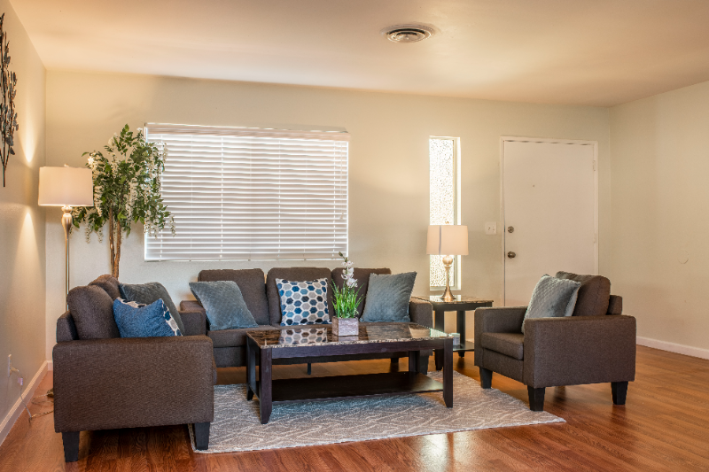 Bakersfield Multiplex: 4225 Parkwood Ct.