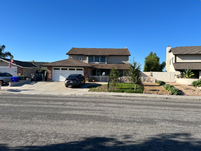 Oceanside House: 2825 Brandeis Dr