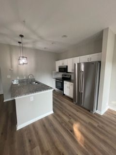 Oxford Townhome: 636 Northwoods Trail