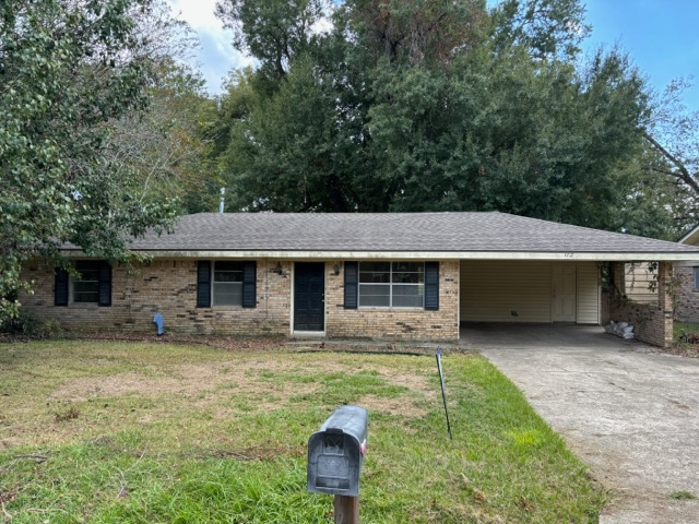 Lafayette House: 112 Summit Dr