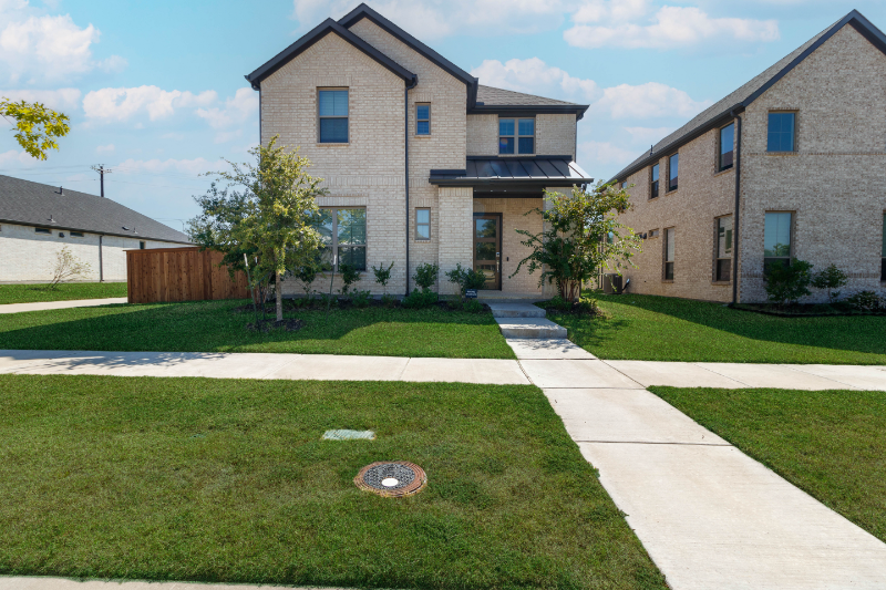 Frisco House: 7345 Zachary