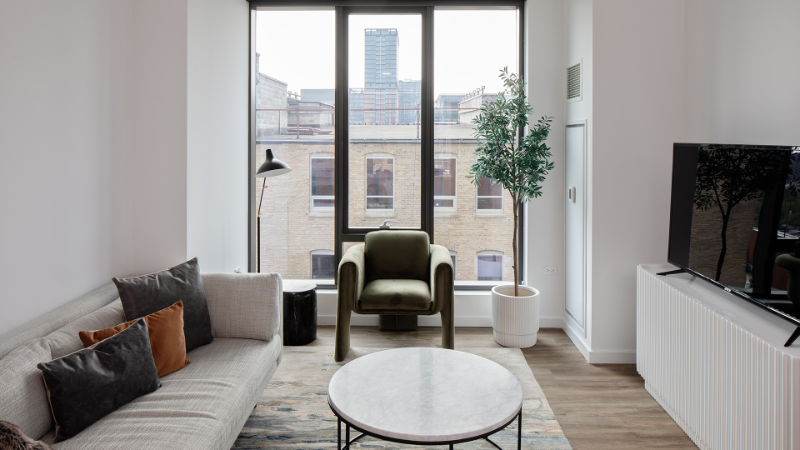 Chicago Condo: 172 N Aberdeen St