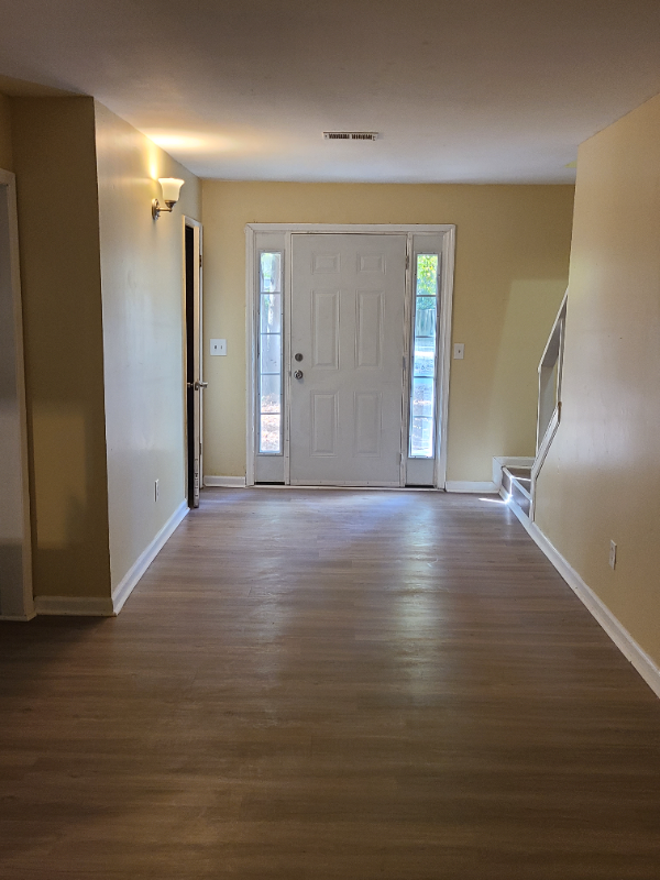 SMYRNA Multiplex: 4110 HAWTHORNE CIRCLE, UNIT 3