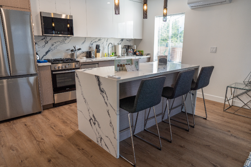 NORTH HOLLYWOOD Multiplex: 10863 KLING ST