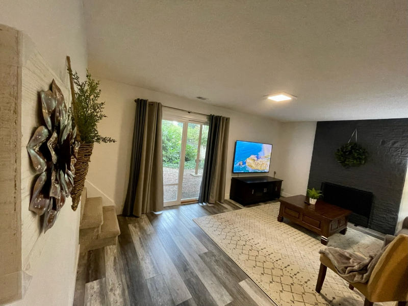 Tigard House: 9515 SW Edgewood Street