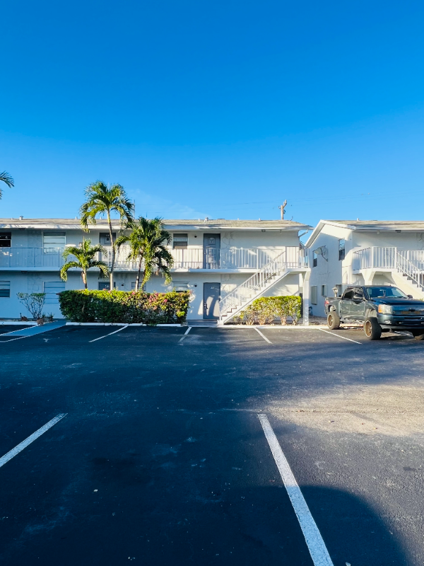 Lake Worth Condo: 510 24th Avenue N